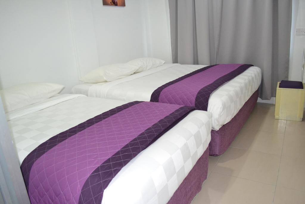 Lavender Hotel Teluk Intan Chambre photo