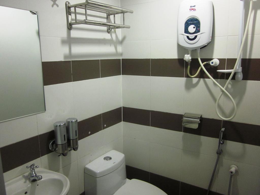 Lavender Hotel Teluk Intan Chambre photo